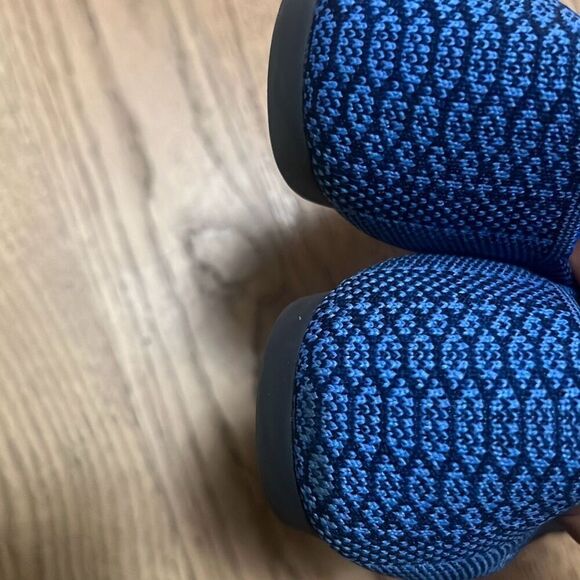 Rothy's Womens Blue Almond Toe‎ Snake Pattern Flat Heel Slip On Shoes Size 10 - Picture 6 of 11